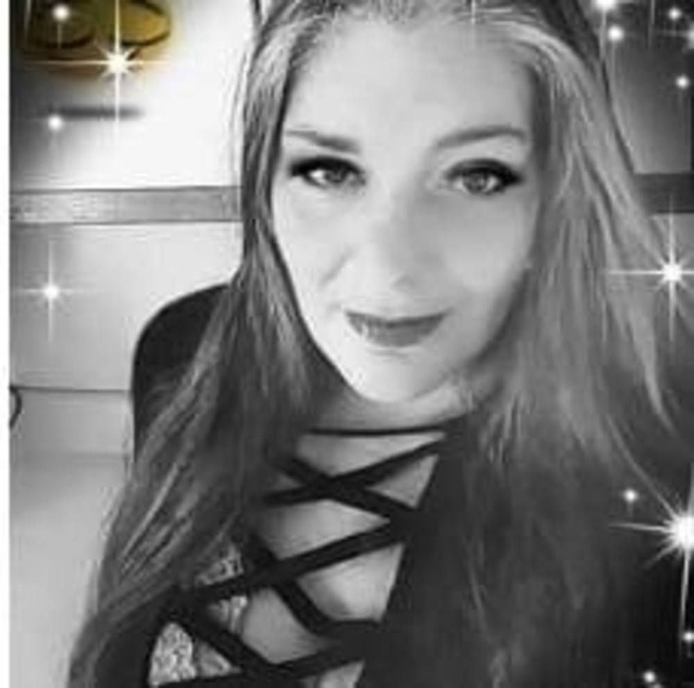 Meet your Posher, Deena
